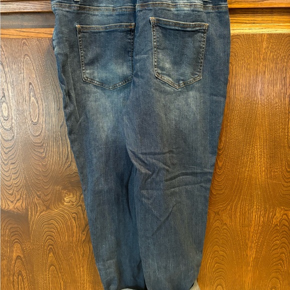 Overalls - Picture 6 of 7